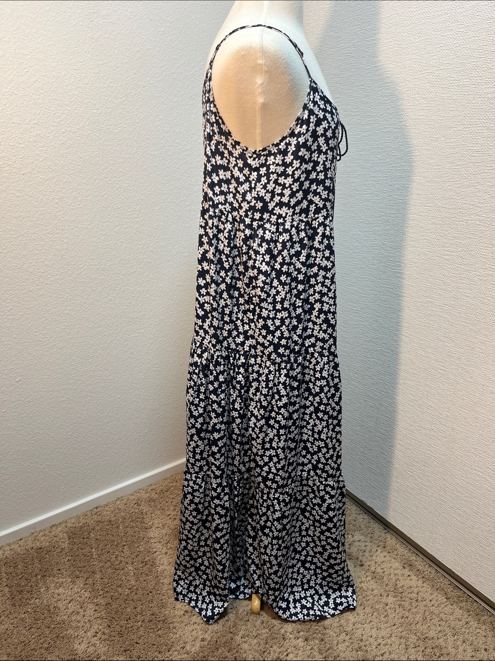 Lularoe Navy White Floral Maxi Dress Tassel Tie Sleeveless NWOT Size [Size L] - Picture 6 of 10